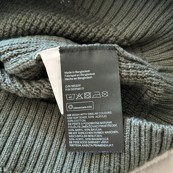 ⬛️ EUC - H&M Boys Gray Sweater - Picture 7 of 7